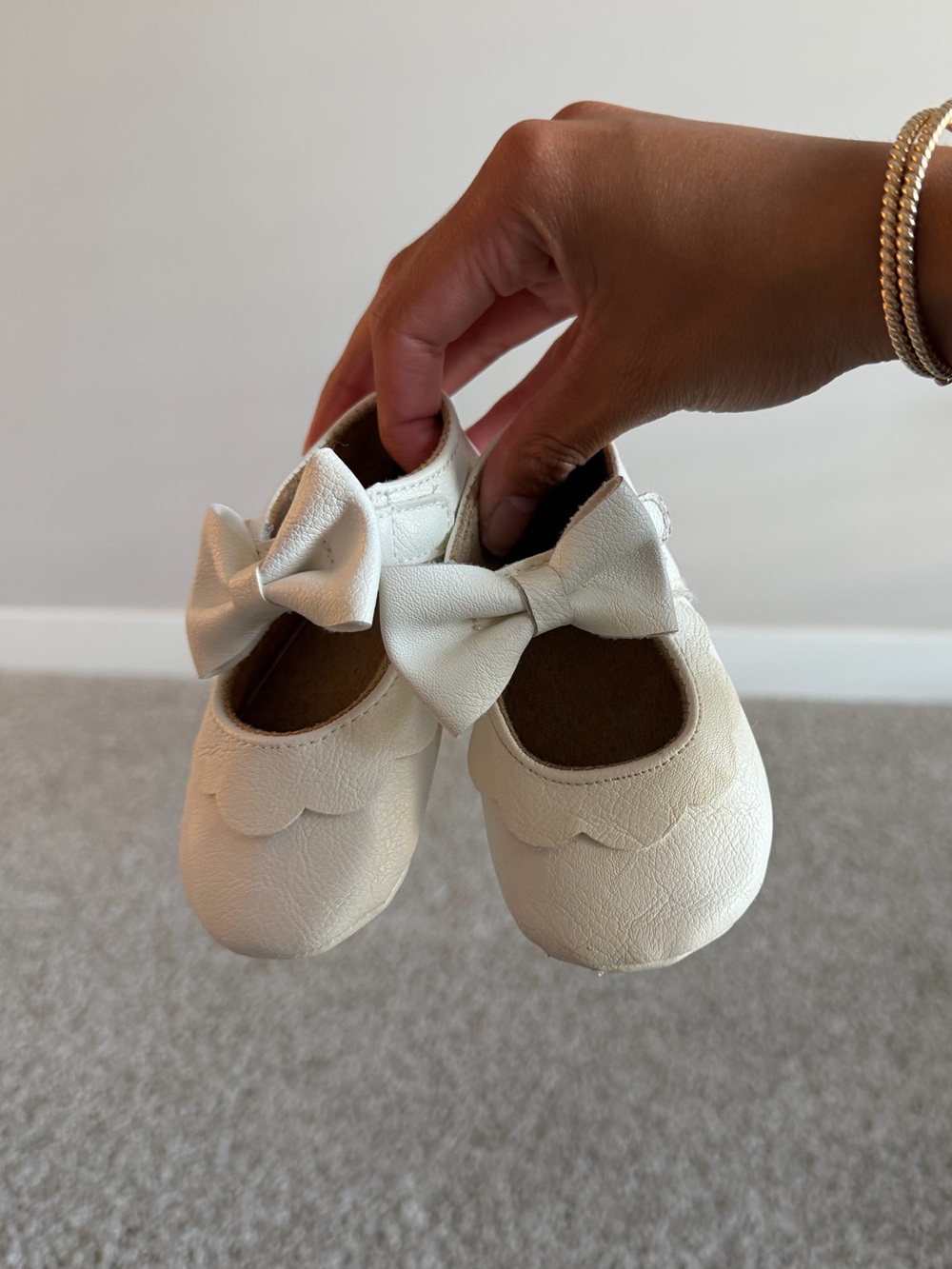 Baby Bow Mary Jane Soft Faux-Leather Shoes in Cream Walking Shoes